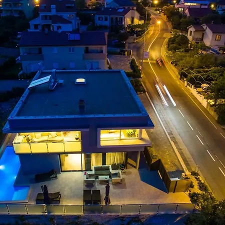 アパート Luxury Imperia