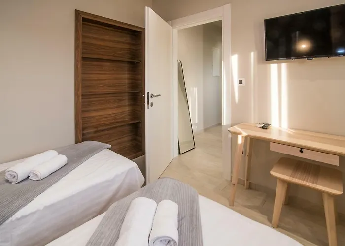 Luxury Imperia דירה *